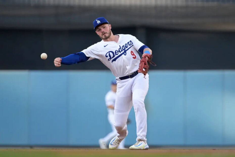 Dodgers Trading Gavin Lux to Reds in Blockbuster Move